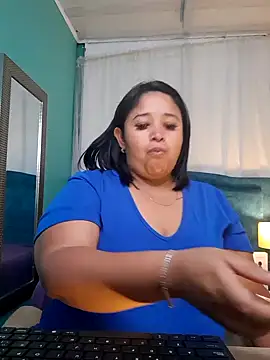 Busty Juicy online show from 02/28/25, 11:14