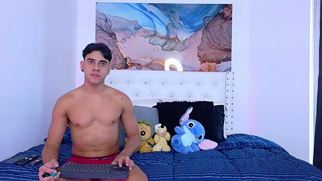 Mackenzzie 777  online show from 12/03/25, 11:41