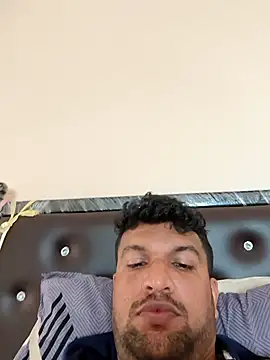 vini1754 online show from 10/29/25, 05:53