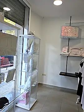 GatitaXD27 online show from 10/04/25, 08:45