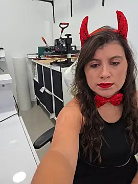 GatitaXD27 online show from 11/01/25, 10:28