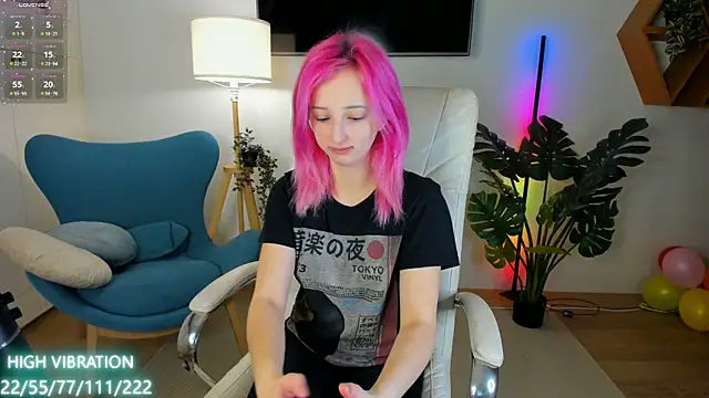 Selena Lily online show from 03/21/25, 06:49