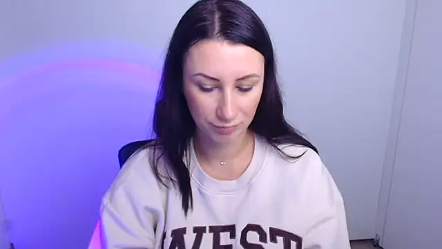 Snapshot of Loren_Moa chatting on 10/09/25, 07:17 Loren Moa online show from 10/09/25, 07:17