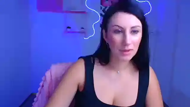 Snapshot of Loren_Moa chatting on 10/30/25, 06:59 Loren Moa online show from 10/30/25, 06:59