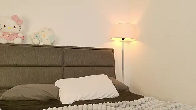 lady ni  online show from 06/04/26, 12:55