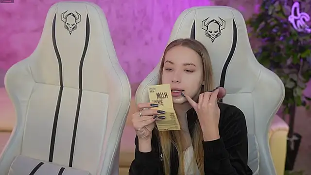 Linda054 online show from 01/15/25, 03:50