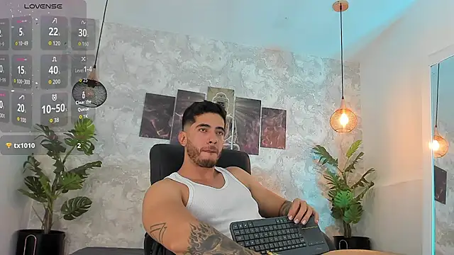 Snapshot of Nate_franco chatting on 04/19/26, 06:10 Nate franco online show from 04/19/26, 06:10