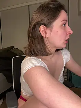 Snapshot of nerdynina chatting on 01/08/25, 02:14 nerdynina online show from 01/08/25, 02:14