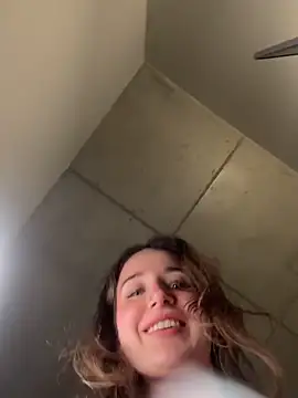 Snapshot of nerdynina chatting on 11/01/25, 12:23 nerdynina online show from 11/01/25, 12:23