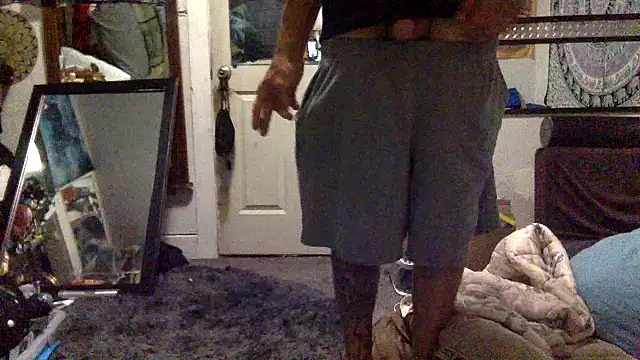 Snapshot of Robriguezxxx chatting on 10/13/25, 05:29 Robriguezxxx online show from 10/13/25, 05:29