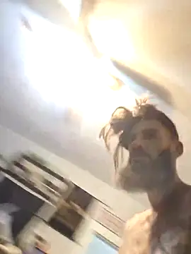 Snapshot of Robriguezxxx chatting on 10/16/25, 06:47 Robriguezxxx online show from 10/16/25, 06:47