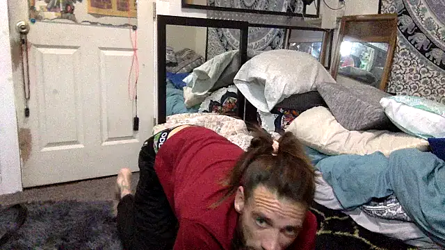 Snapshot of Robriguezxxx chatting on 10/21/25, 04:51 Robriguezxxx online show from 10/21/25, 04:51