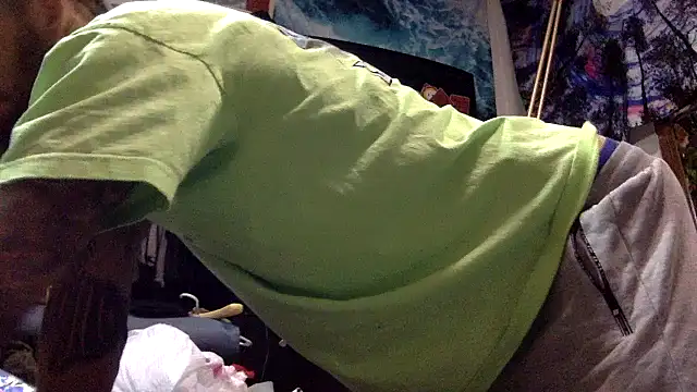 Snapshot of Robriguezxxx chatting on 10/24/25, 03:36 Robriguezxxx online show from 10/24/25, 03:36