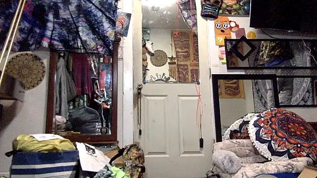 Snapshot of Robriguezxxx chatting on 10/25/25, 01:02 Robriguezxxx online show from 10/25/25, 01:02