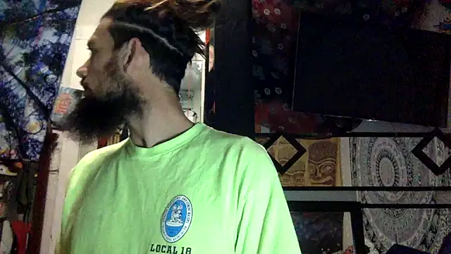 Snapshot of Robriguezxxx chatting on 11/21/25, 05:28 Robriguezxxx online show from 11/21/25, 05:28