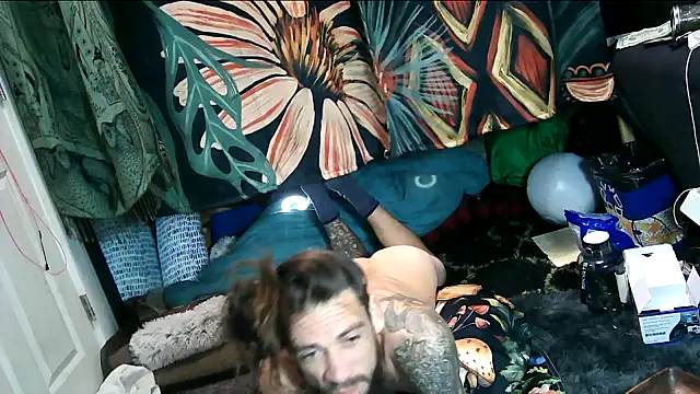 Snapshot of Robriguezxxx chatting on 12/04/25, 08:45 Robriguezxxx online show from 12/04/25, 08:45