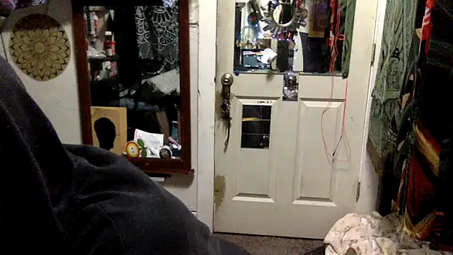 Snapshot of Robriguezxxx chatting on 12/05/25, 04:43 Robriguezxxx online show from 12/05/25, 04:43