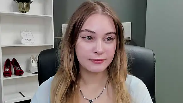 kitty valeria online show from 11/09/25, 02:26