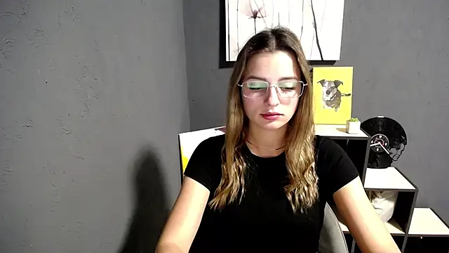 lady olivia  online show from 09/19/25, 04:40