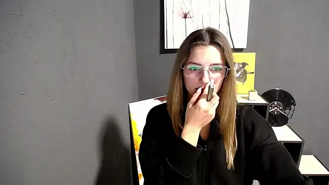 lady olivia  online show from 10/02/25, 04:47