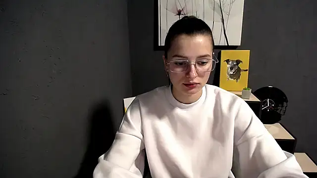 lady olivia  online show from 12/15/25, 04:22