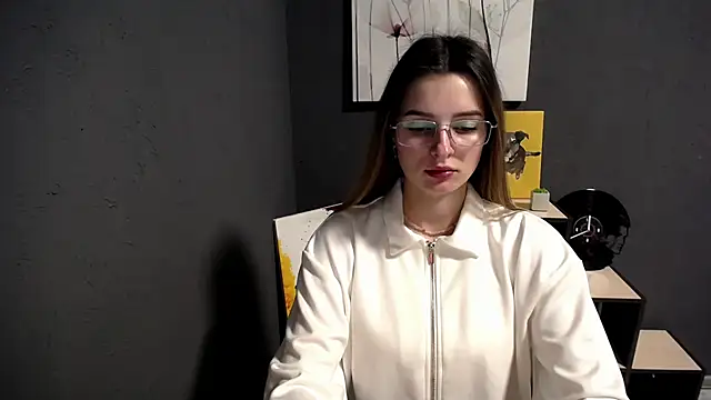lady olivia  online show from 12/19/25, 01:29