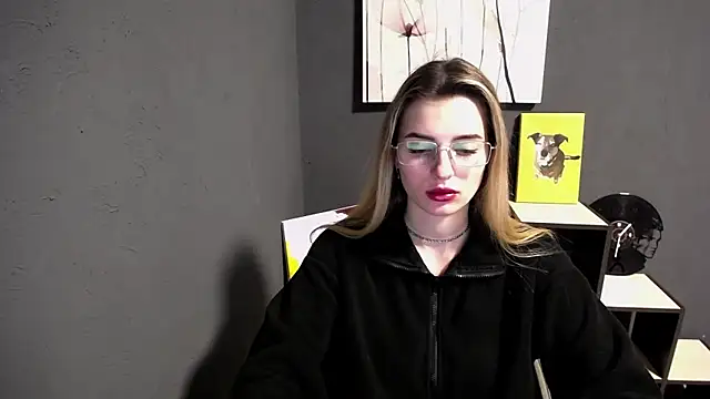 lady olivia  online show from 04/06/26, 01:34