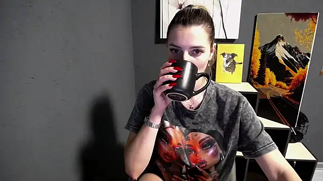 lady olivia  online show from 06/08/26, 02:17