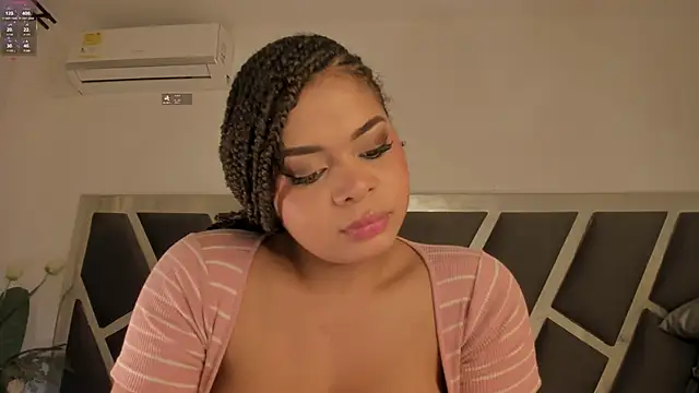 Snapshot of Samanntha_Rose chatting on 10/24/25, 07:32 Samanntha Rose online show from 10/24/25, 07:32