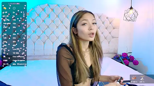 Victoria Adams14 online show from 12/23/24, 12:41