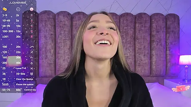 Victoria Adams14 online show from 12/26/24, 03:53