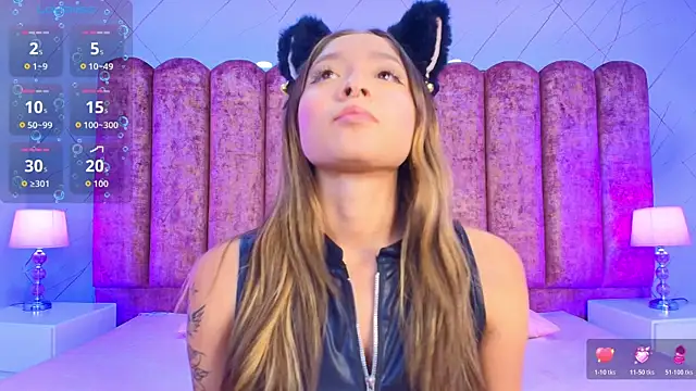 Victoria Adams14 online show from 11/19/25, 03:06