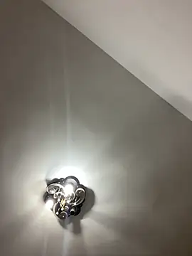 yzabell18 online show from 09/23/25, 03:31