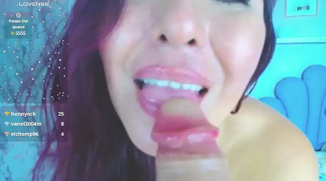 evelyn mature19 online show from 01/04/25, 08:37