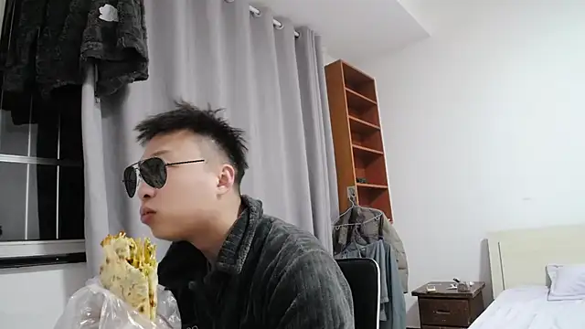 Snapshot of Jie-sexy chatting on 01/16/26, 01:37 Jie-sexy online show from 01/16/26, 01:37
