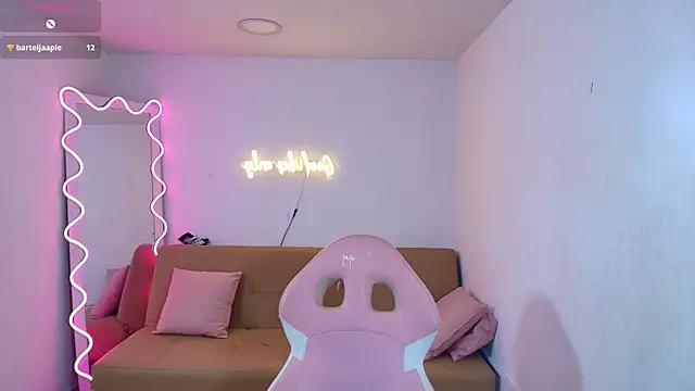 Chiara tay online show from 03/07/25, 10:35