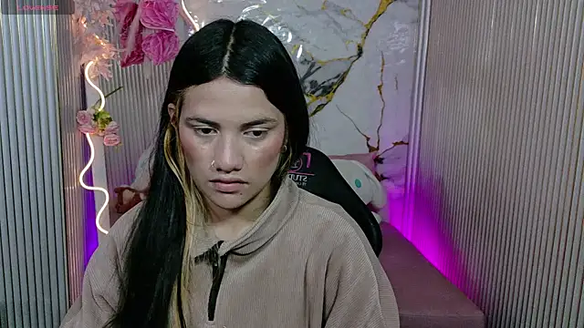 Chiara tay online show from 05/25/26, 07:09