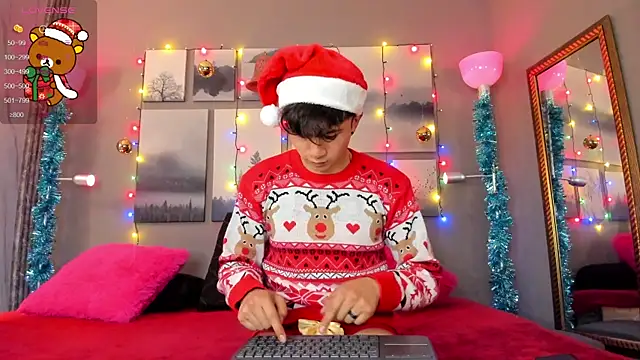 noah and rose online show from 12/24/24, 12:00