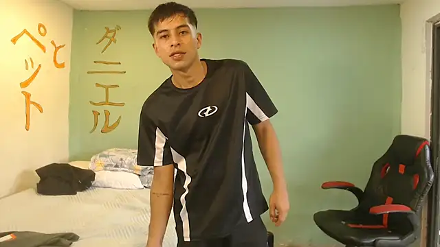danielitopapuu online show from 07/17/26, 08:03