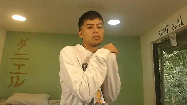 danielitopapuu online show from 07/23/26, 02:04