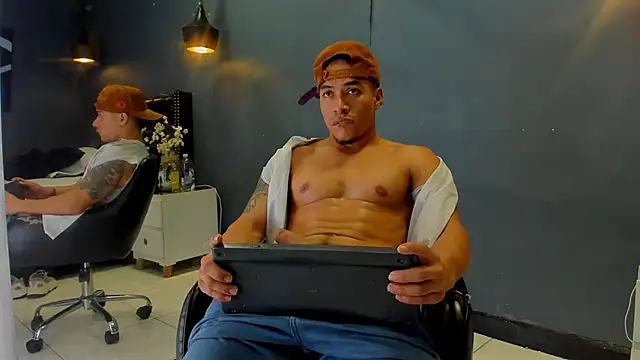 Bryson Collins  online show from 02/22/25, 02:30