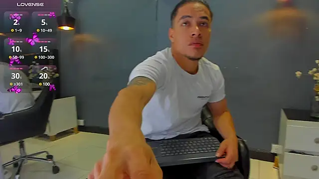 Bryson Collins  online show from 02/28/25, 11:14
