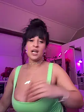 CarolaDrago online show from 01/12/25, 01:27