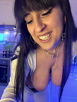 CarolaDrago online show from 02/17/25, 08:41