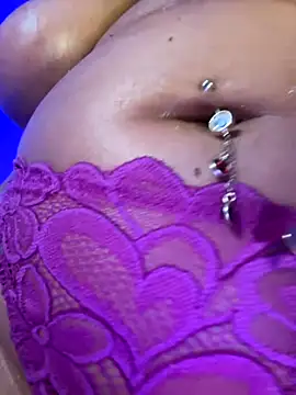 Snapshot of CarolaDrago chatting on 11/14/25, 09:57 CarolaDrago online show from 11/14/25, 09:57