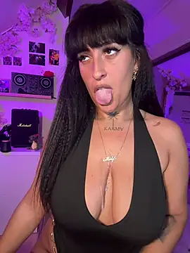 CarolaDrago online show from 05/06/26, 07:41