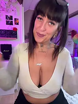 CarolaDrago online show from 05/08/26, 08:08