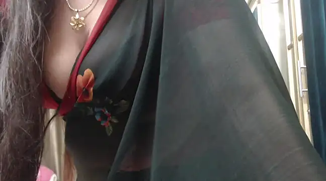 Snapshot of desi-maisa130 chatting on 12/14/24, 05:36 desi-maisa130 online show from 12/14/24, 05:36