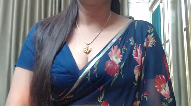 Snapshot of desi-maisa130 chatting on 01/16/25, 06:37 desi-maisa130 online show from 01/16/25, 06:37