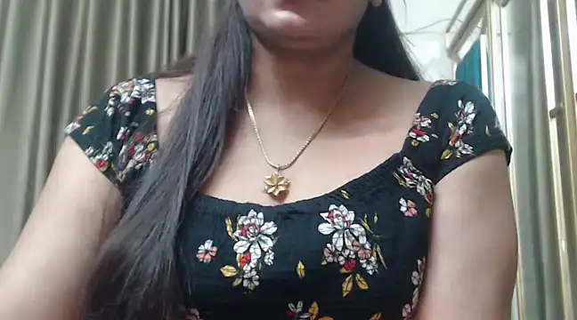 Snapshot of desi-maisa130 chatting on 01/18/25, 07:37 desi-maisa130 online show from 01/18/25, 07:37